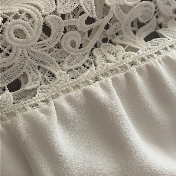 A cute lacey white dress - Picture 6 of 7